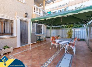 Casa a Los Europeos. Bungalow con terraza, en la provincia de alicante, en la ciudad