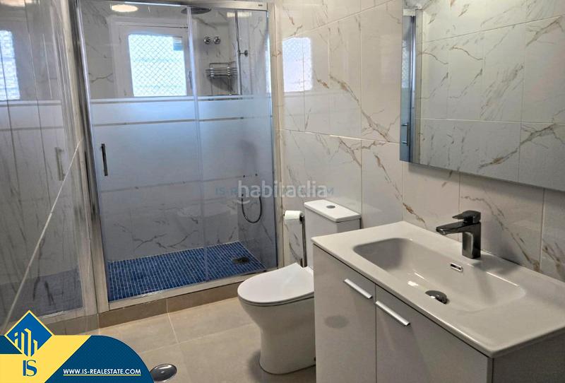 Foto 07b7ec8b-b911-4a65-b080-215557b9323c. Maison avec parking dans Los Europeos Torrevieja