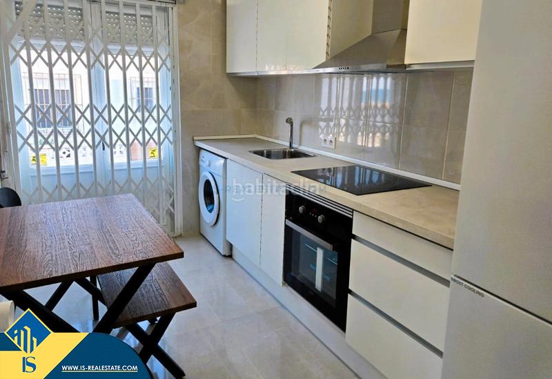 Foto 24dfb730-eee2-40d7-9fe7-7cd091c286fd. Maison avec parking dans Los Europeos Torrevieja