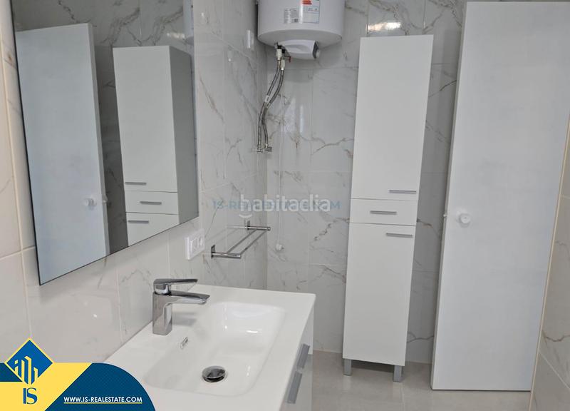 Foto 431ed7da-7f96-41db-9817-83c81be62ffa. Maison avec parking dans Los Europeos Torrevieja