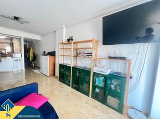 Apartament a Zona Playa del Cura. Apartamento con terraza, en la provincia de alicante, en la ciud