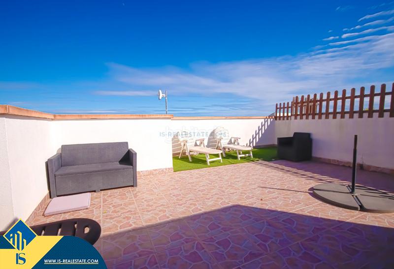 Foto 050d9e30-eeeb-437b-861d-ff1d55c29054. Dúplex amb calefacció piscina a Playa Flamenca Orihuela