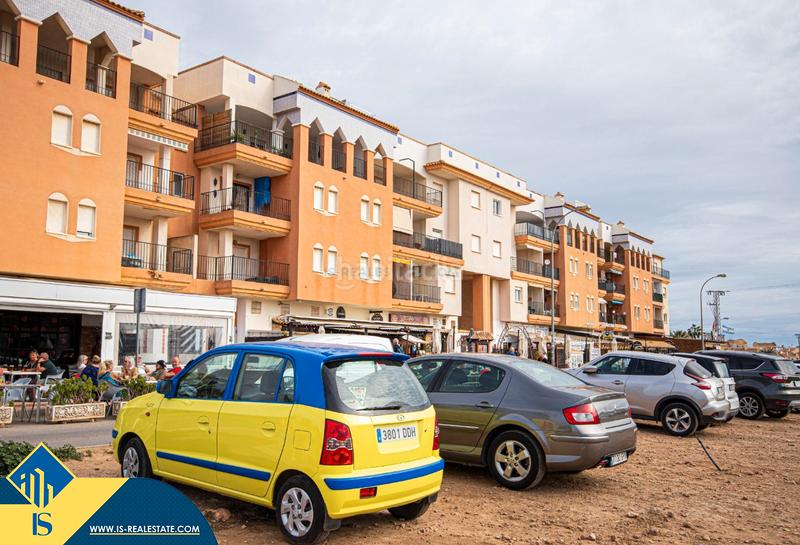 Foto 0e403f5e-5f9e-47b3-9984-c133b289bdef. Dúplex amb calefacció piscina a Playa Flamenca Orihuela