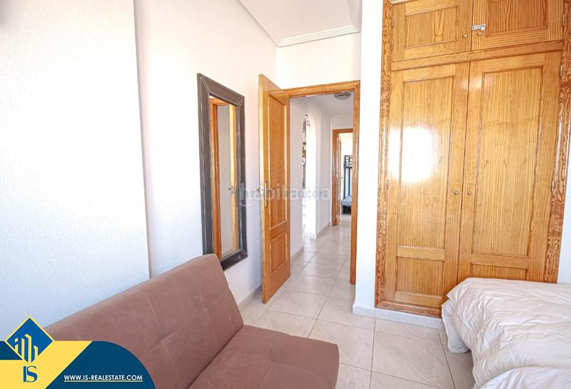 Foto aef276cf-83b6-4c51-8278-b4331a78271b. Dúplex amb calefacció piscina a Playa Flamenca Orihuela