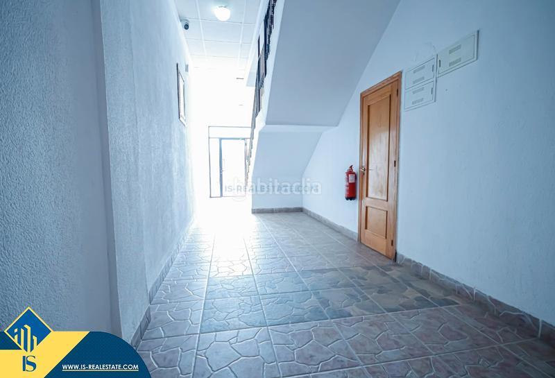 Foto b64fceab-6844-4014-887e-89de972e9882. Dúplex amb calefacció piscina a Playa Flamenca Orihuela