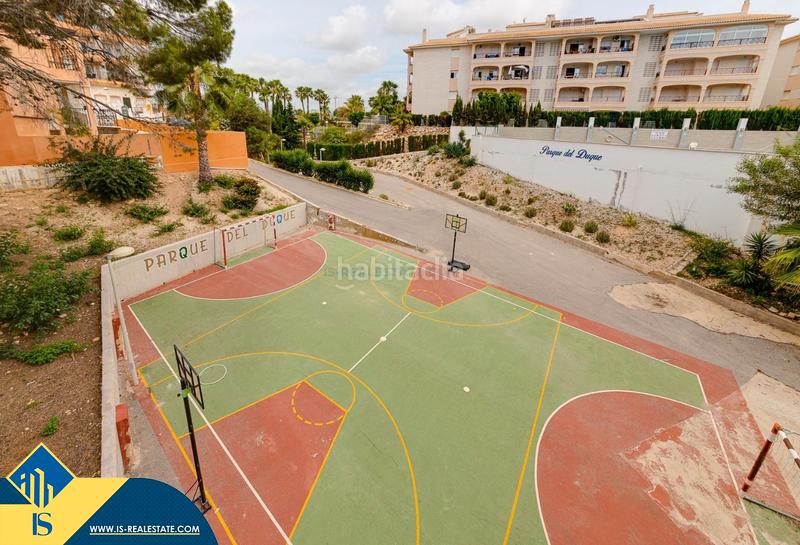 Foto e9747812-9e4d-4d92-af53-500a6370012a. Dúplex amb calefacció piscina a Playa Flamenca Orihuela