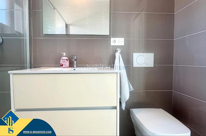 Foto 18ab57a9-5566-42c6-84cc-375d9cca607a. Chalet avec parking piscine dans Zona los Frutales Torrevieja