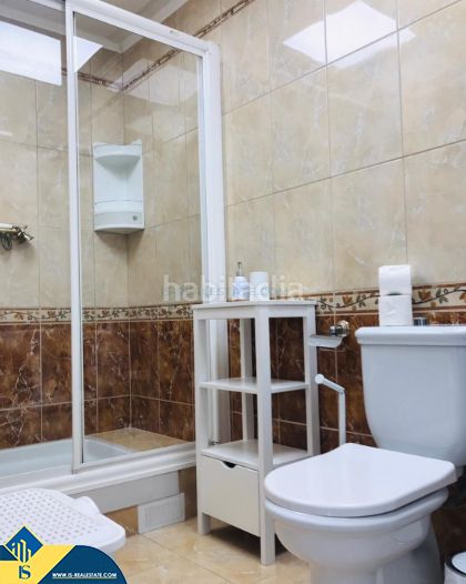 Foto c8b78d18-9f8a-4e5e-a37c-8980d7fa6bc8. Chalet villa renovada con piscina privada, en la provincia de alicante, en la ciudad , en la zona de el chaparral. 3 habitac en Torrevieja