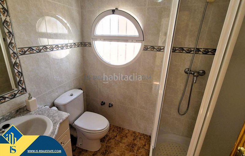 Foto 089c5aa2-411f-48cd-96ee-b4e87d25428f. Chalet with parking pool in Los Balcones-Los Altos Torrevieja