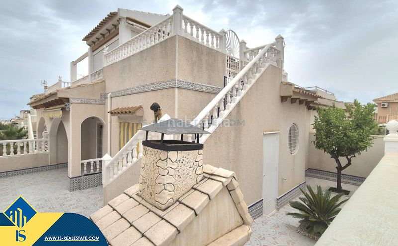 Foto 147be577-a31b-4464-9928-c5cf61407d11. Chalet with parking pool in Los Balcones-Los Altos Torrevieja