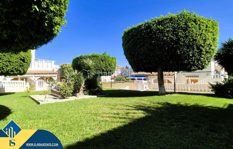 Foto 267fc288-4248-422f-8d0a-fb708cec6445. Chalet with parking pool in Los Balcones-Los Altos Torrevieja