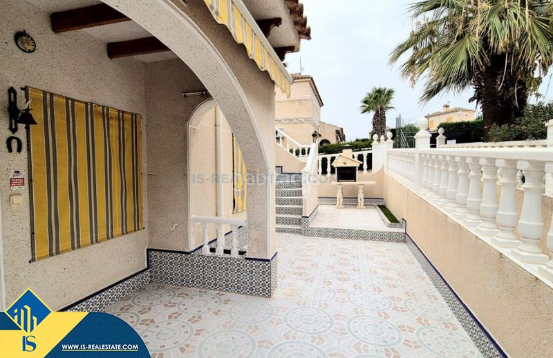 Foto 43174da5-0555-4f74-be08-082571f0bc03. Chalet with parking pool in Los Balcones-Los Altos Torrevieja