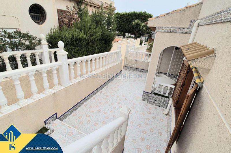 Foto e27a017e-3f95-4181-a589-354a92912927. Chalet with parking pool in Los Balcones-Los Altos Torrevieja