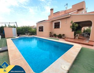 Chalet à Cabo Cervera. Villa con piscina privada, en la provincia de alicante, en la ci