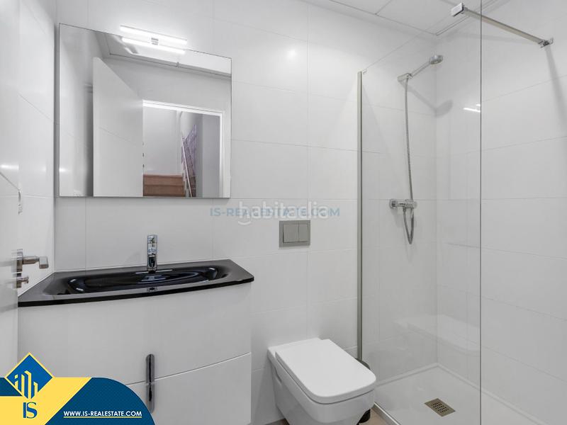 Foto 62464e84-a968-438d-bcc4-ab546e9f3d64. Chalet mit parking pool in Parque Acuático - Sector 25 Torrevieja