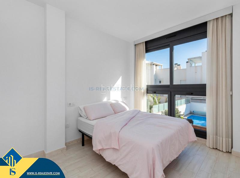 Foto 7940387c-365c-4d57-81dc-a22bd11d2e6b. Chalet mit parking pool in Parque Acuático - Sector 25 Torrevieja