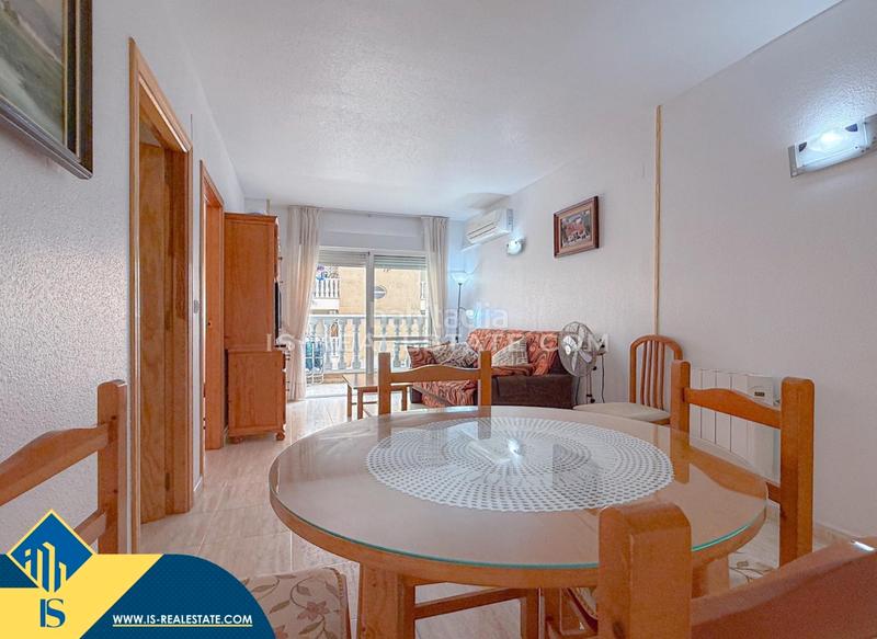 Foto 0a4f873f-a13c-457f-8b69-fe3ac0a071ef. Apartament amb calefacció aparcament piscina a Antonio Machado Torrevieja