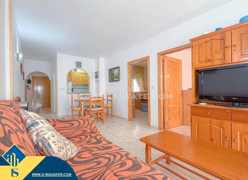 Foto 29b80740-f6f6-48b7-a2c2-0da35170adb0. Apartament amb calefacció aparcament piscina a Antonio Machado Torrevieja