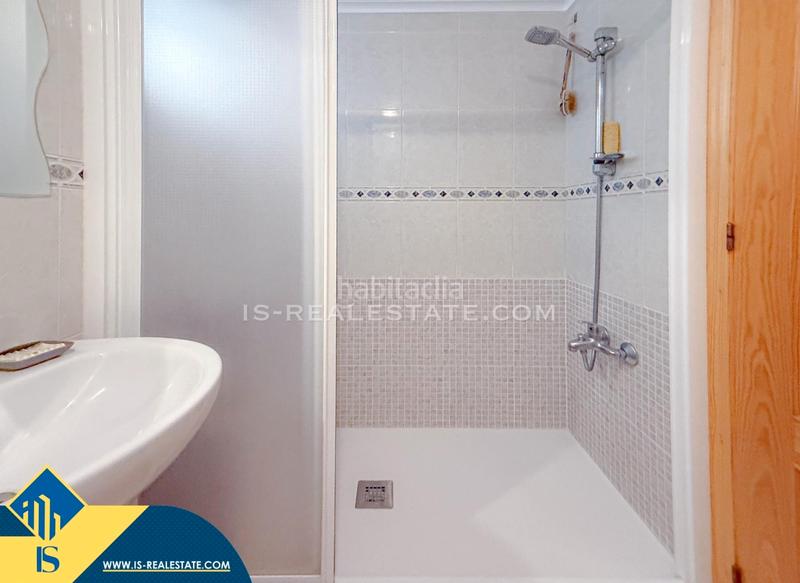 Foto 4bf9b070-00c8-4a91-910d-fa7a430be475. Apartament amb calefacció aparcament piscina a Antonio Machado Torrevieja