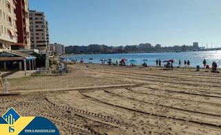 Àtic a El Acequión. Ático renovado con terraza, en la provincia de alicante, en la c