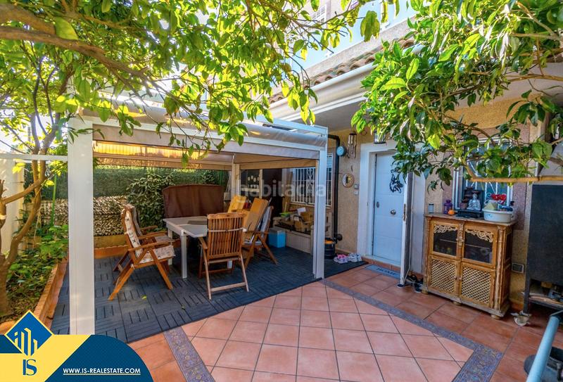 Foto 1d56125a-3dd8-403e-a95c-eee91ff61589. Reihenhaus mit heizung pool in Aguas Nuevas Torrevieja