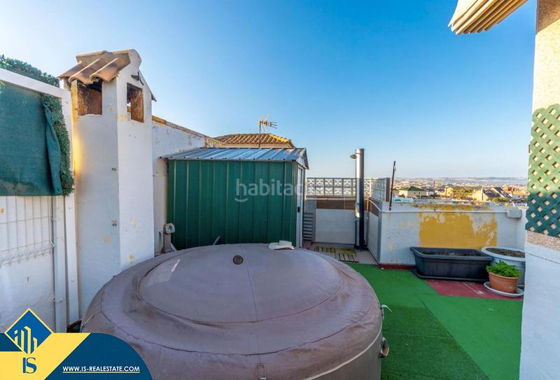 Foto 43321bd1-328c-4517-ac60-5fdc94c38011. Reihenhaus mit heizung pool in Aguas Nuevas Torrevieja