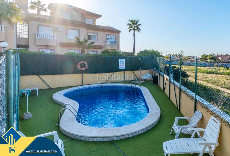Foto ccaf80e1-f49a-4b03-84e3-51a41cb8e496. Reihenhaus mit heizung pool in Aguas Nuevas Torrevieja