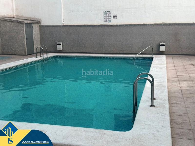 Foto ee526388-b3c3-4f7b-a75a-d742633b3b90. Piccolo appartamento con riscaldamento piscina in Torrevieja