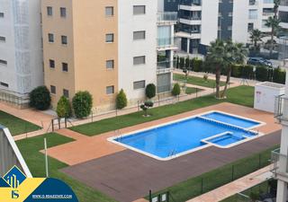 Àtic a Villamartín-Las Filipinas. Ático con piscina comunitaria en la provincia de alicante, en la