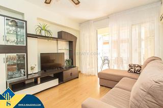 Appartement à Las Piscinas Naturales. Apartamento con terraza, en la provincia de alicante, en la ciud