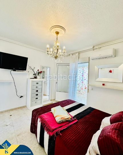 Foto 2a591146-4a9f-4a79-9f21-ead2919a4ffb. Casa amb aparcament piscina a nueva Torrevieja Torrevieja