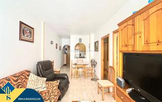 Apartament a Las Piscinas Naturales. Apartamento con piscina comunitaria, en la provincia de alicante