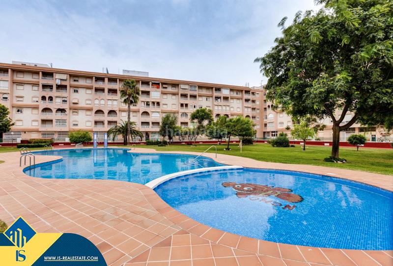 Foto 7f44b847-ac6a-40d9-8648-76bef39c92fb. Apartamento  renovado con piscina comunitaria, en la provincia de alicante, en la ciudad . 1 habitación | 55 m² | 700 en Torrevieja
