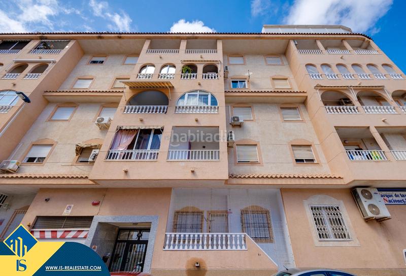 Foto 9e8dfe9a-8b83-46f6-bf80-668aef33bb75. Apartamento  renovado con piscina comunitaria, en la provincia de alicante, en la ciudad . 1 habitación | 55 m² | 700 en Torrevieja