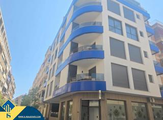 Pis a Las Piscinas Naturales. Apartamento con piscina comunitaria, en la provincia de alicante