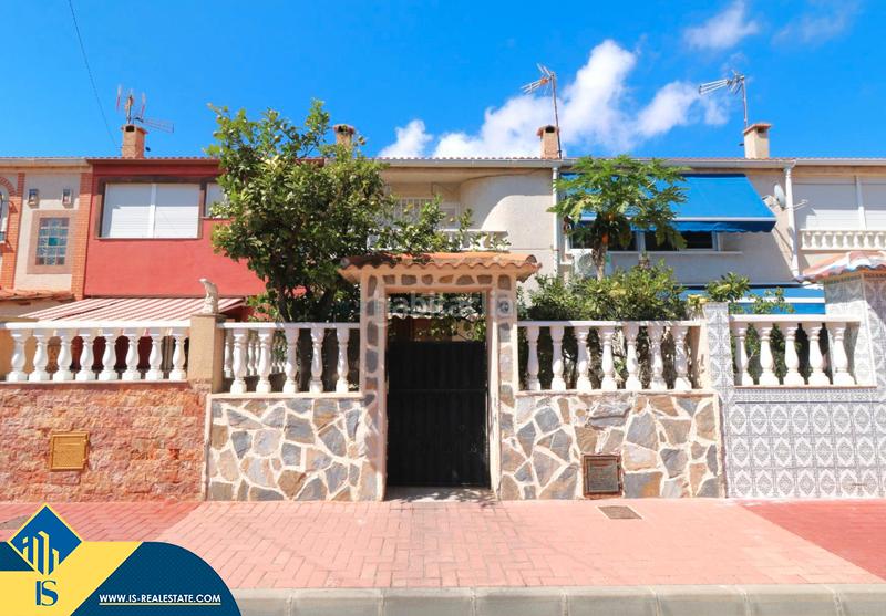 Foto 0e3b007e-f666-4368-bb3a-fd968d37d797. Maison avec parking dans Playa de los Náufragos Torrevieja