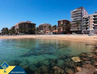 Appartement à Las Piscinas Naturales. Apartamento con terraza, en la provincia de alicante, en la ciud