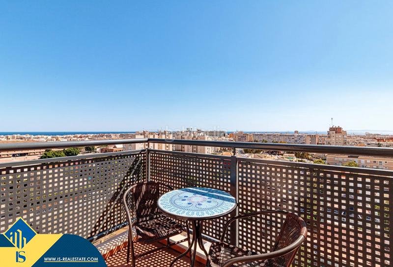 Foto 3f811d4b-570c-4363-af8c-5b078dd247d1. Duplex with heating parking in nueva Torrevieja Torrevieja