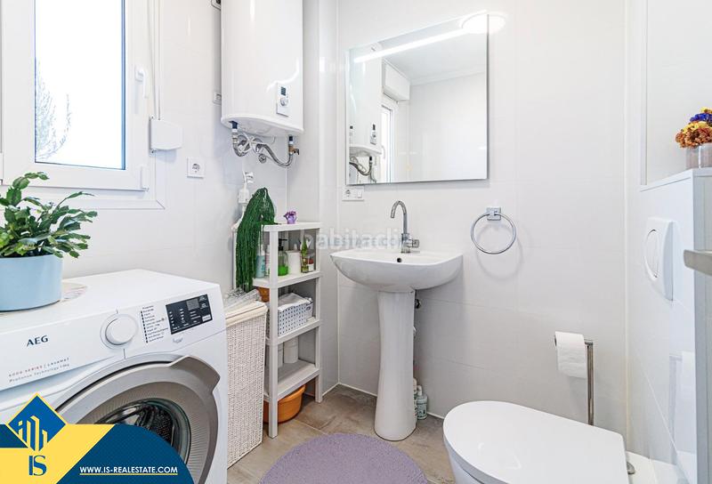 Foto 3fd5c643-19fe-48dc-b3a2-8f91243493fe. Duplex with heating parking in nueva Torrevieja Torrevieja