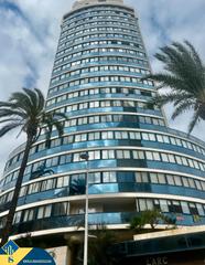 Appartement à Playa Levante. Apartamento con piscina comunitaria, en la provincia de alicante