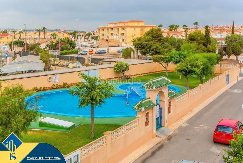 Foto a6683212-6f67-4112-b69c-260b424a66ed. Chalet avec parking piscine dans La Florida Orihuela