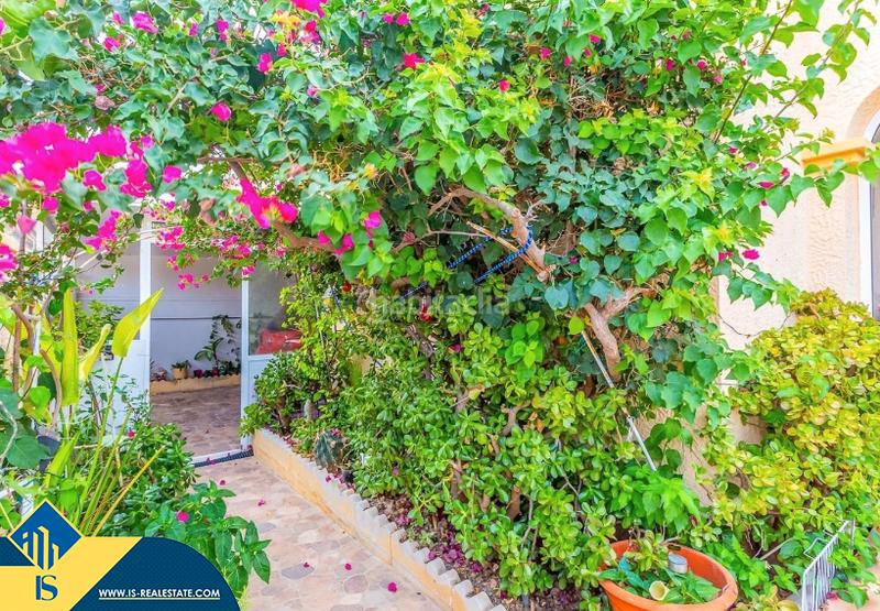 Foto e3a22c55-92b1-48df-89e9-911eec54a7e2. Chalet avec parking piscine dans La Florida Orihuela