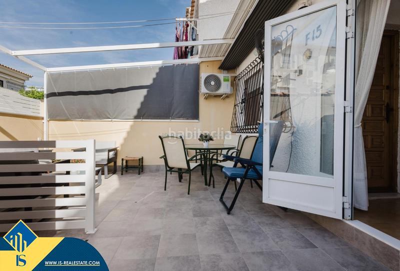 Foto 663be71b-1194-4794-8e0e-30fec3b054a2. Casa bungalow con piscina comunitaria, en la provincia de alicante, en la ciudad , en la zona de Playa de los Náufragos. 3 en Torrevieja