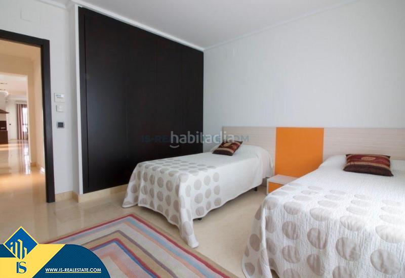 Foto e8d3c074-c73e-4b28-b2a5-e83fb860b887. Chalet mit parking pool in Cabo Roig Orihuela