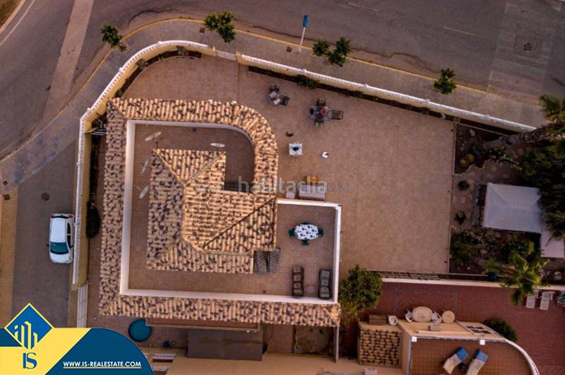 Foto 3553cd0a-0150-42bf-a102-e2d1a749005d. Chalet avec parking piscine dans Zona Carrefour - Urbanizaciones Torrevieja