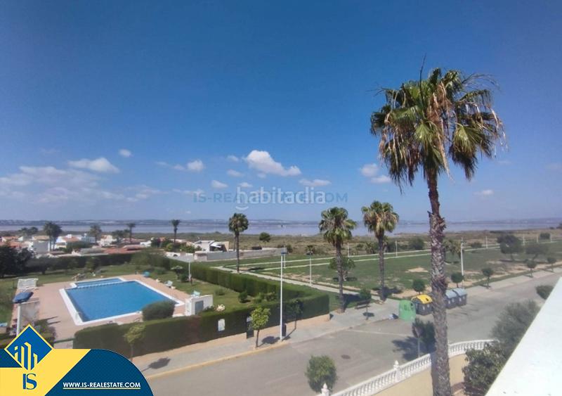 Foto 56083ac5-b074-4f39-8b5e-fab0508ec09d. Chalet avec parking piscine dans Zona Carrefour - Urbanizaciones Torrevieja