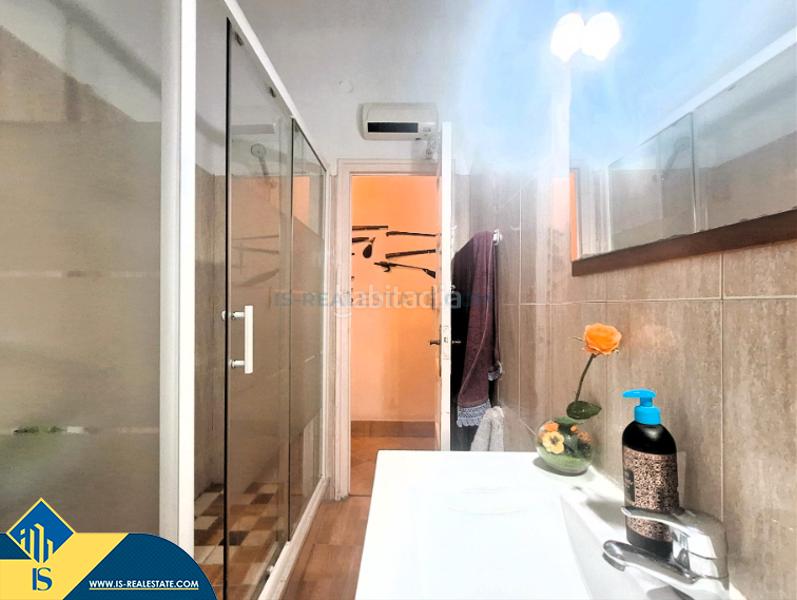 Foto 8d3a5d83-11d4-4ce7-af16-03afe18e26ba. Flat in Barrio del Centro Alicante