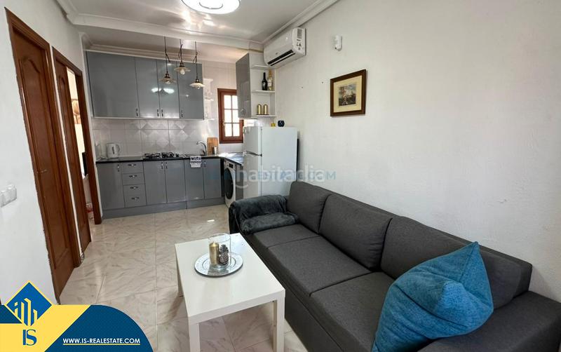 Foto 521dbfdf-f030-4399-ba0d-8fa1cccfa5e3. Apartment with heating pool in Torreblanca Torrevieja