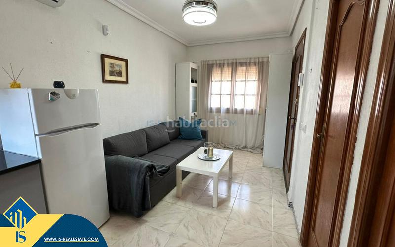 Foto 879f730b-6d38-4042-9479-643fa8681dc1. Apartment with heating pool in Torreblanca Torrevieja