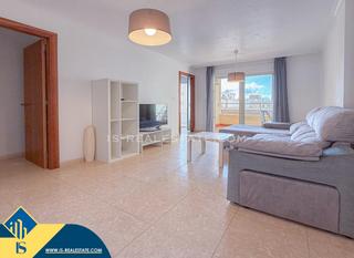 Apartament a Antonio Machado. Apartamento con terraza, en la provincia de alicante, en la ciud